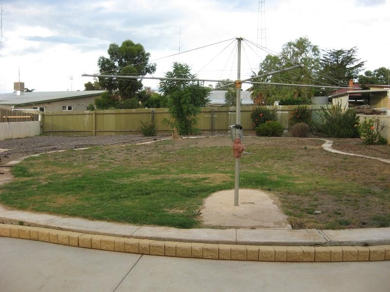 26 Kirby Street, Waikerie SA 5330