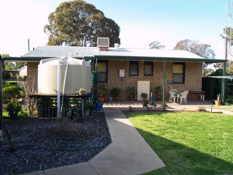 12 Jacobs Street, Waikerie SA 5330