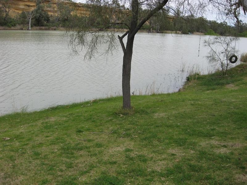 Lot 61 Pelican Point, Morgan SA 5320