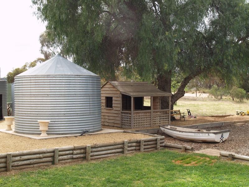 5 Thomas Street, Waikerie SA 5330