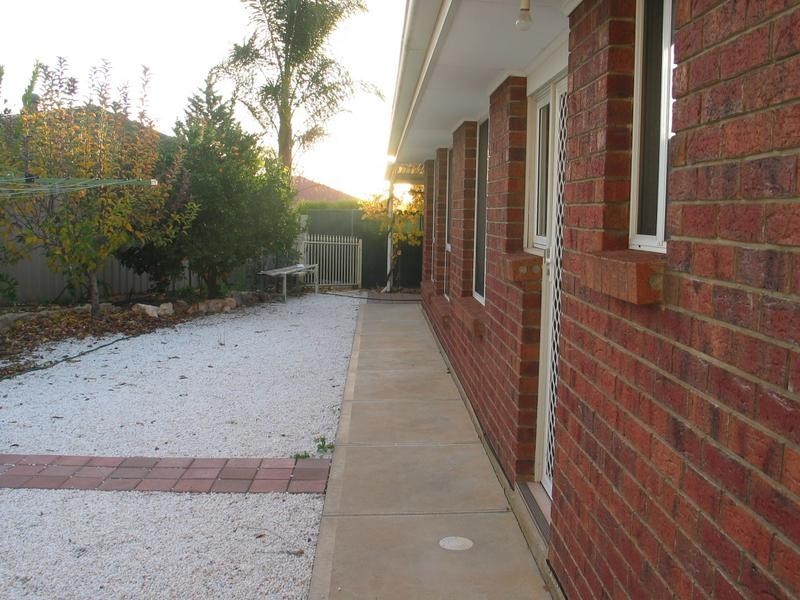 4 Edwards Crescent, Waikerie SA 5330