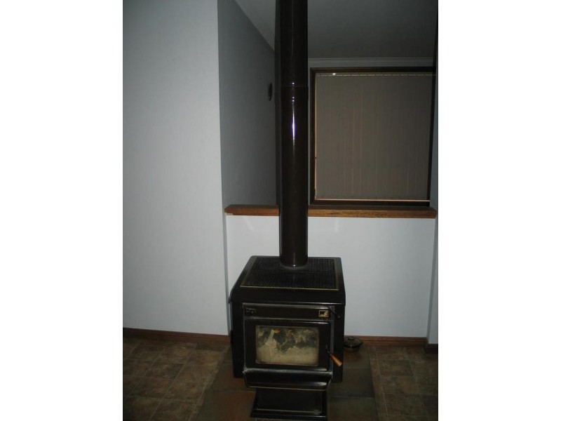 4 Edwards Crescent, Waikerie SA 5330