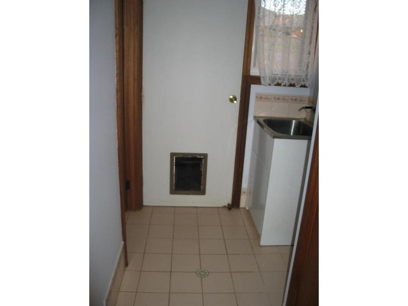 4 Edwards Crescent, Waikerie SA 5330