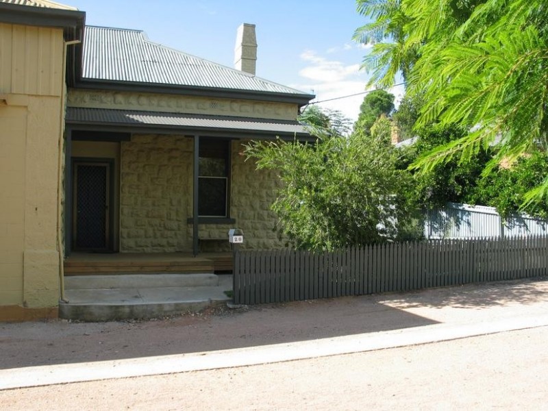 20 Peake Tce, Waikerie SA 5330