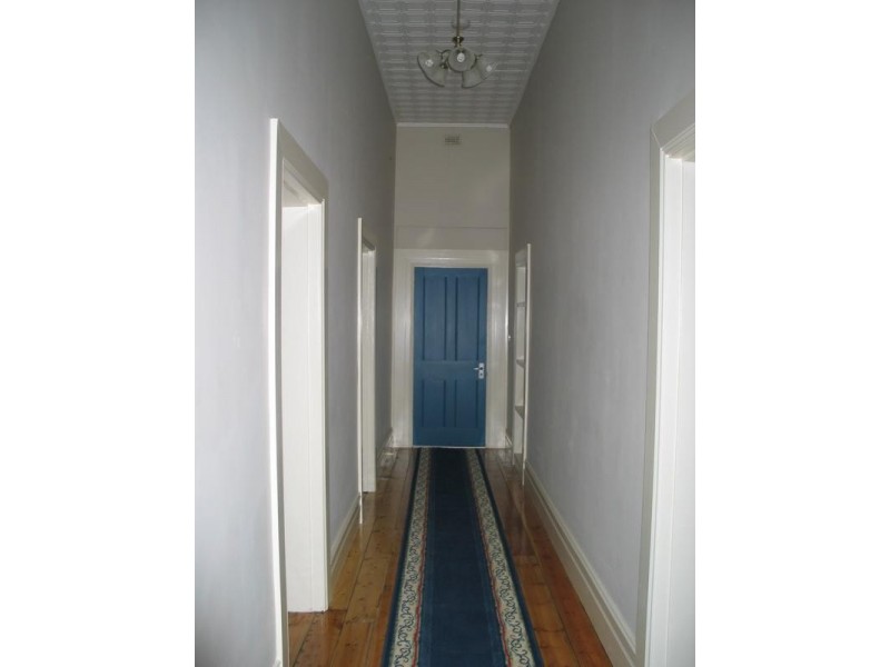 20 Peake Tce, Waikerie SA 5330