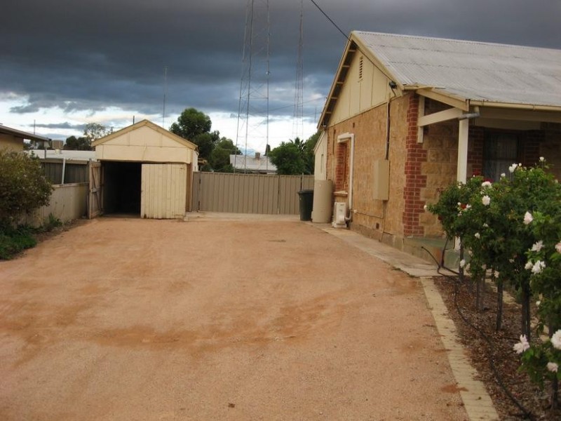 26 Kirby St, Waikerie SA 5330