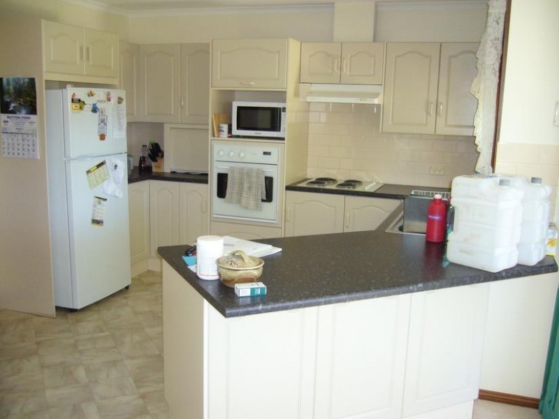 8 Mary Starr Drive, Waikerie SA 5330