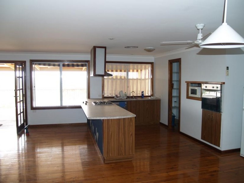 26 Meade Street, Blanchetown SA 5357