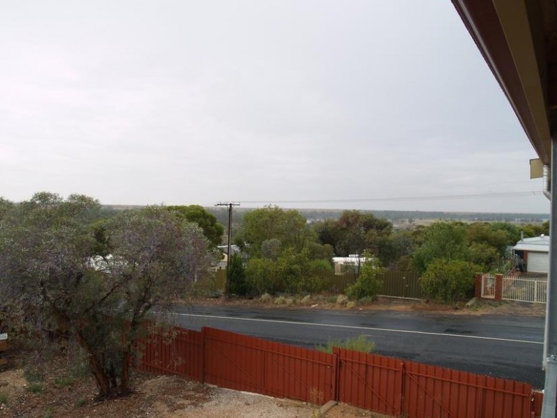 26 Meade Street, Blanchetown SA 5357