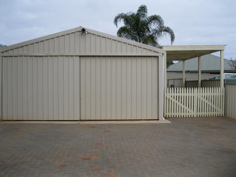 6 Edwards Crescent, Waikerie SA 5330