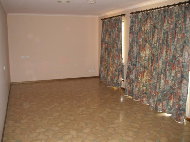 6 Edwards Crescent, Waikerie SA 5330