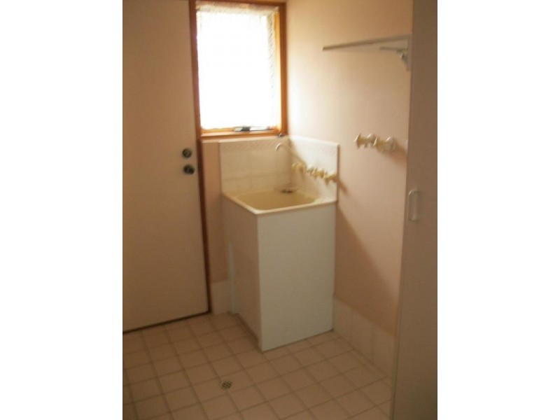 6 Edwards Crescent, Waikerie SA 5330