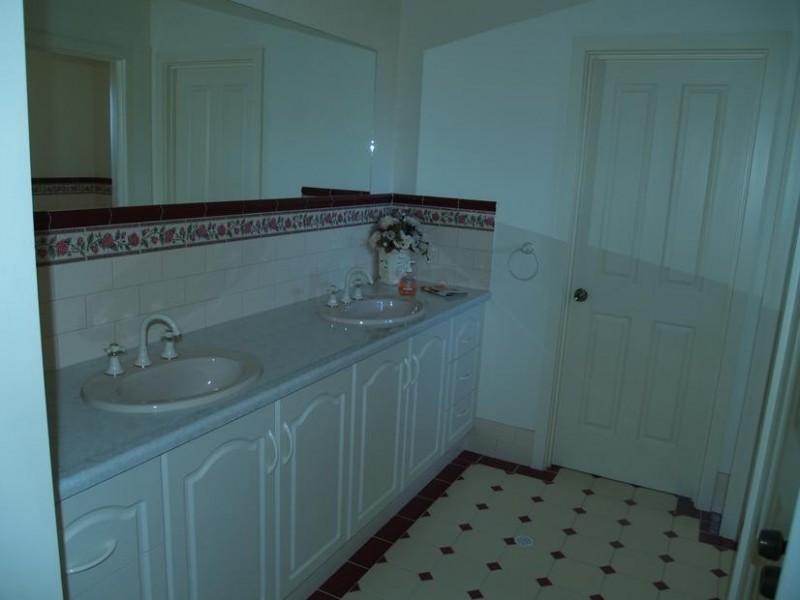 11 Fulwood Street, Waikerie SA 5330