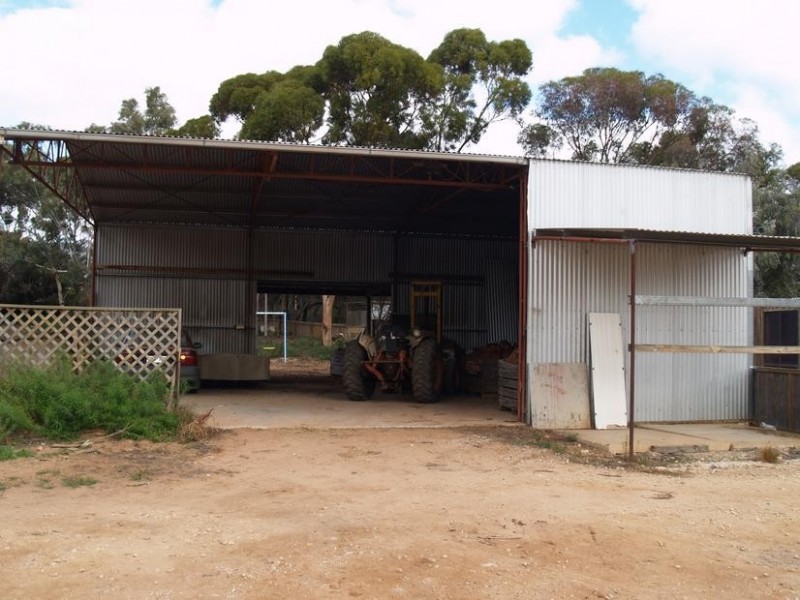 13006 Sturt Highway, Waikerie SA 5330