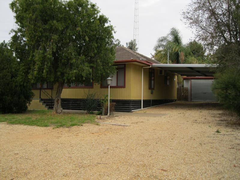 3 Matthew, Waikerie SA 5330