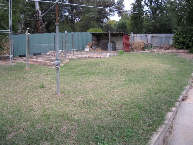 3 Matthew, Waikerie SA 5330