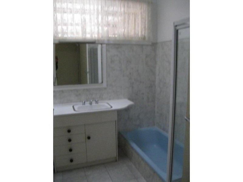 3 Matthew, Waikerie SA 5330