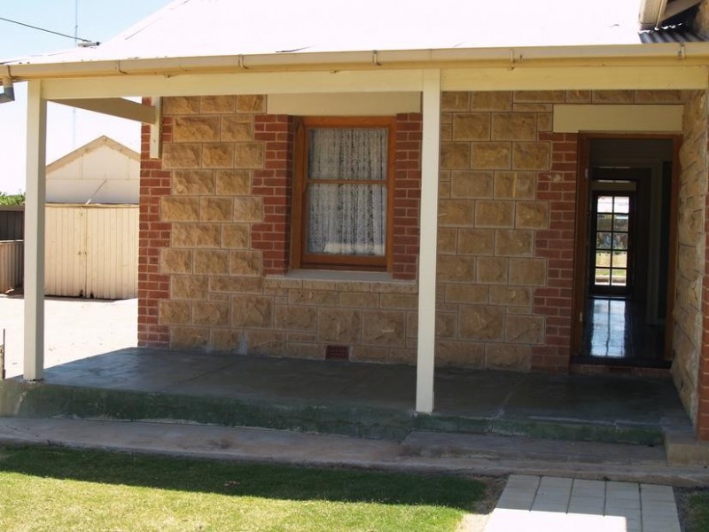 26 Kirby St, Waikerie SA 5330