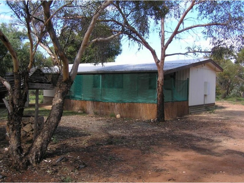 12526 Sturt Highway, Waikerie SA 5330