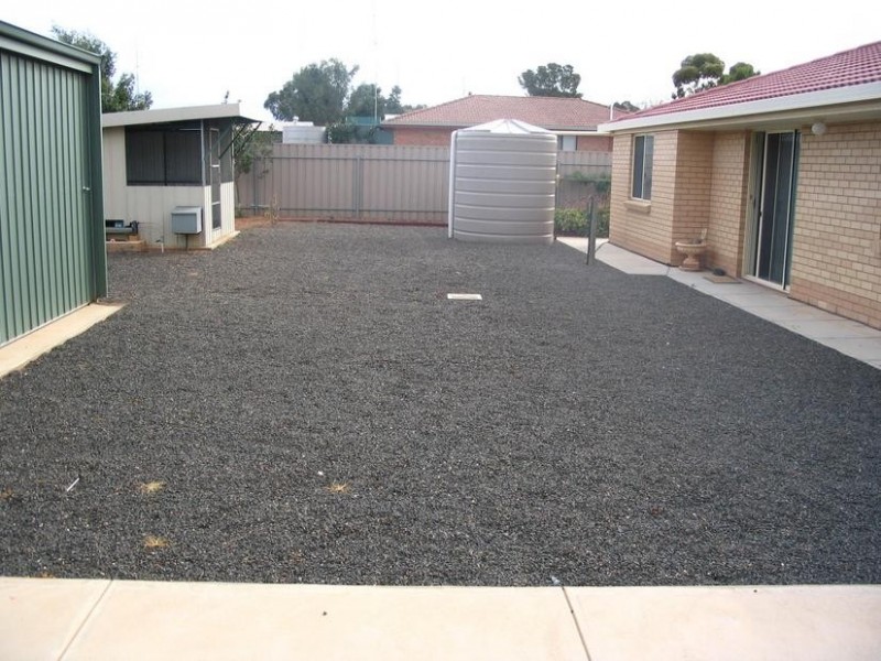 12 McCutcheon Street, Waikerie SA 5330