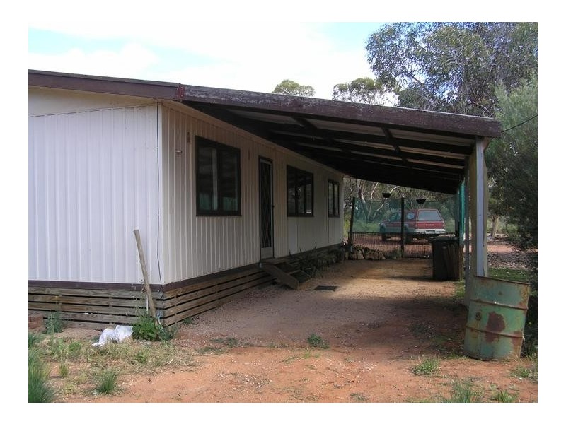12526 Sturt Highway, Waikerie SA 5330