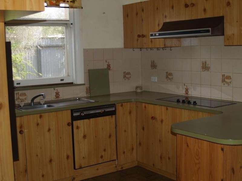 16 Kirby Street, Waikerie SA 5330