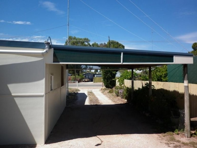 12 Eighth Street, Morgan SA 5320