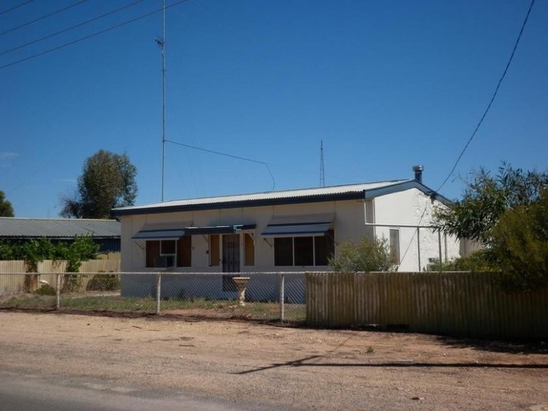 12 Eighth Street, Morgan SA 5320