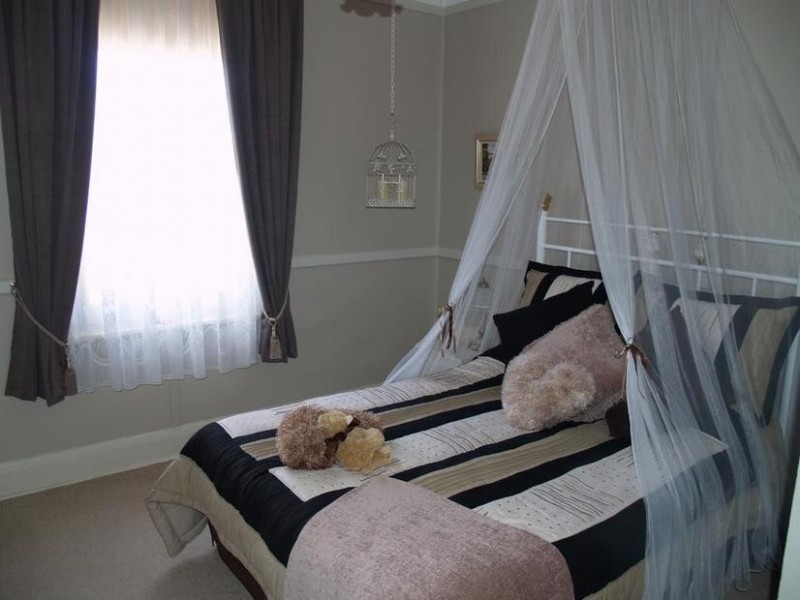 19 Kirby Street, Waikerie SA 5330