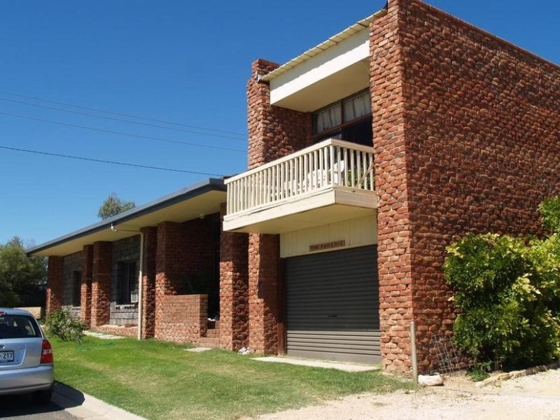 9 O’Loughlin Street, Waikerie SA 5330