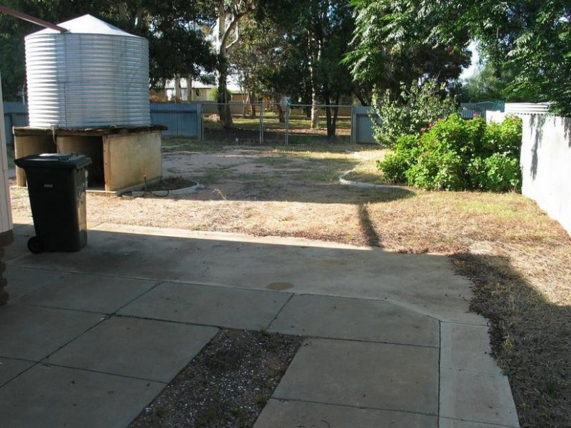 16 Jacobs St, Waikerie SA 5330