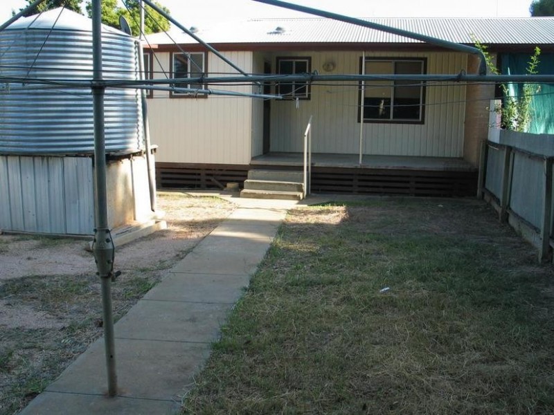 16 Jacobs St, Waikerie SA 5330