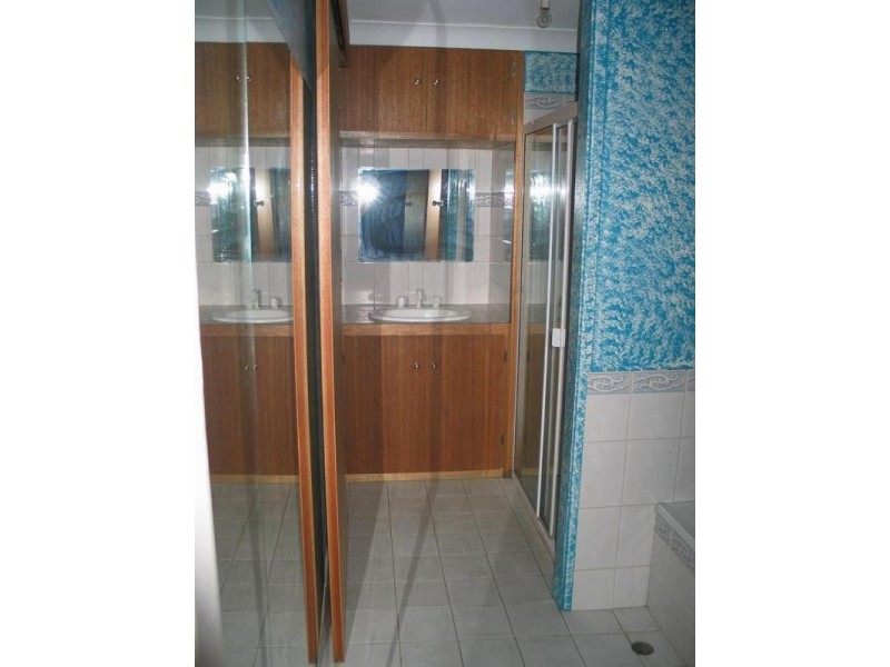 32 Kirby St, Waikerie SA 5330