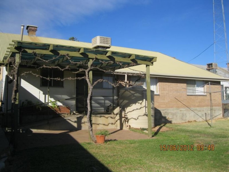 12 Lawrie Terrace, Waikerie SA 5330