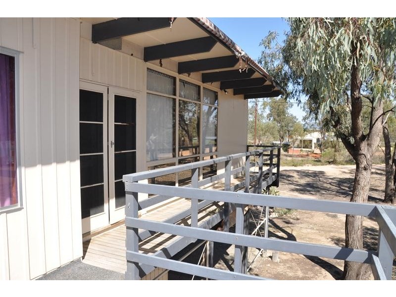 32 Echidna Avenue, Morgan SA 5320