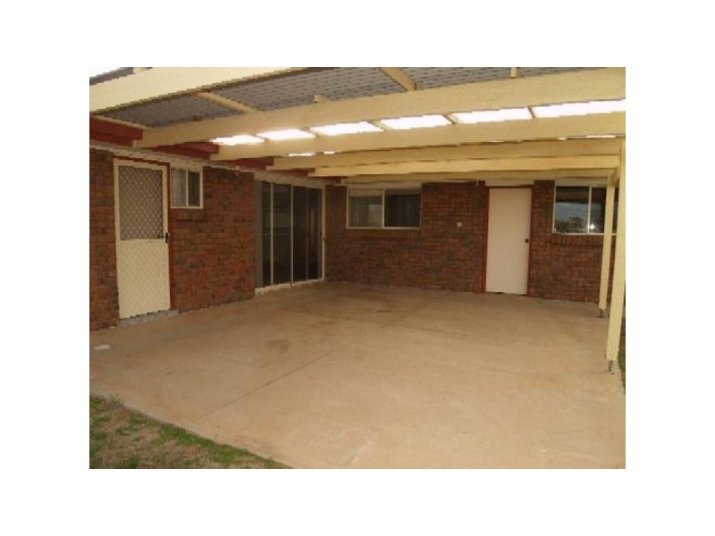 4 Fulwood STREET, Waikerie SA 5330