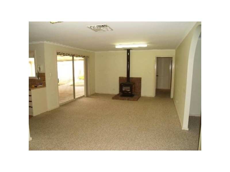 4 Fulwood STREET, Waikerie SA 5330