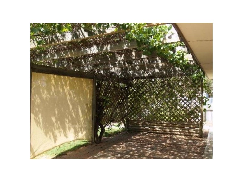 8 Sixth STREET, Morgan SA 5320