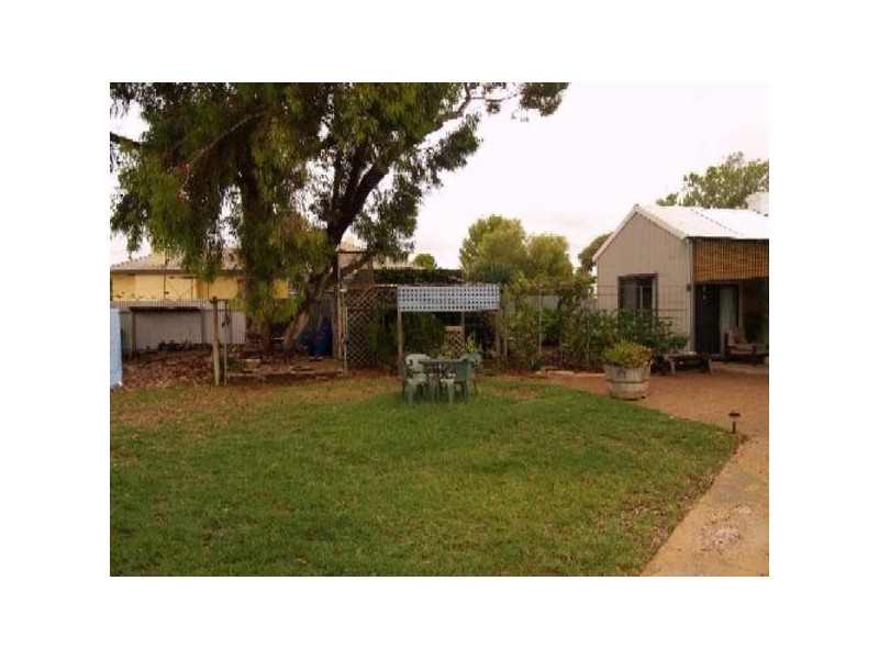 12 Sixth STREET, Morgan SA 5320