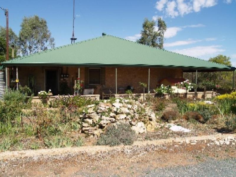 230 Noble Road, Waikerie SA 5330