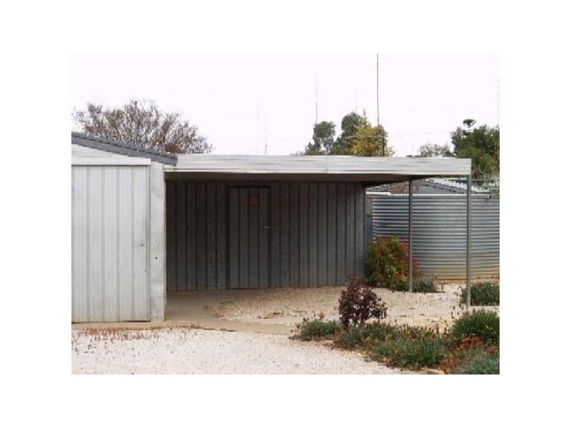 4 Miller STREET, Waikerie SA 5330