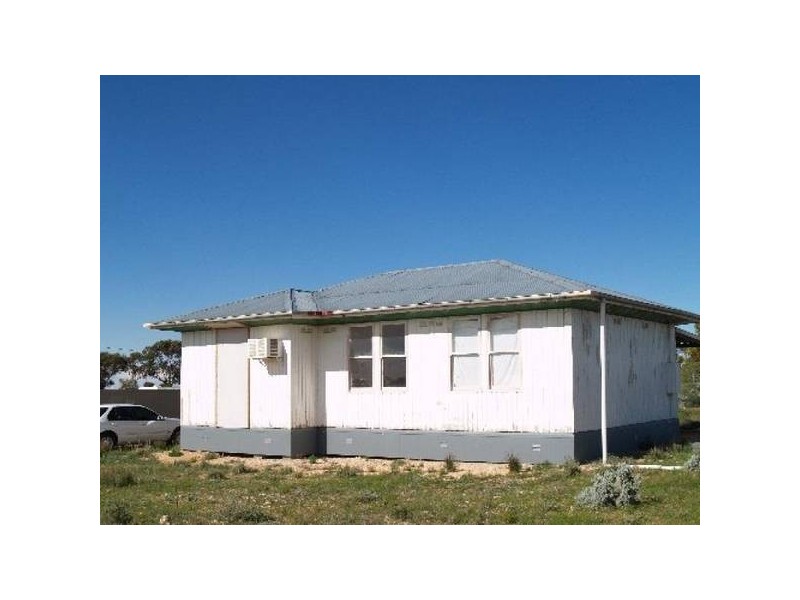 8 West TERRACE, Blanchetown SA 5357