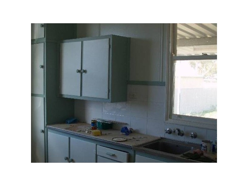 8 West TERRACE, Blanchetown SA 5357