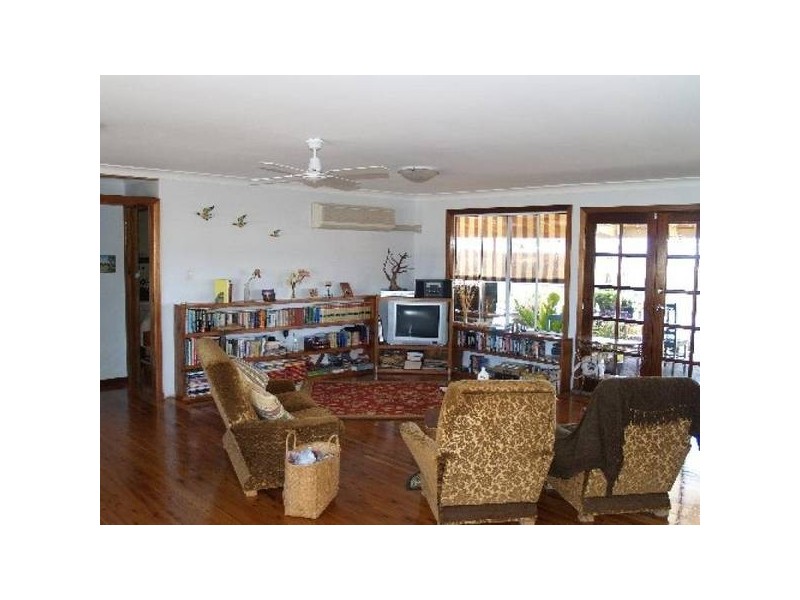 26 South Terrace, Blanchetown SA 5357
