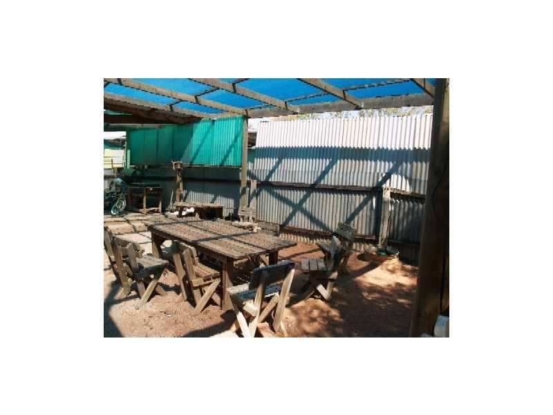 4 Nicol Crescent, Waikerie SA 5330