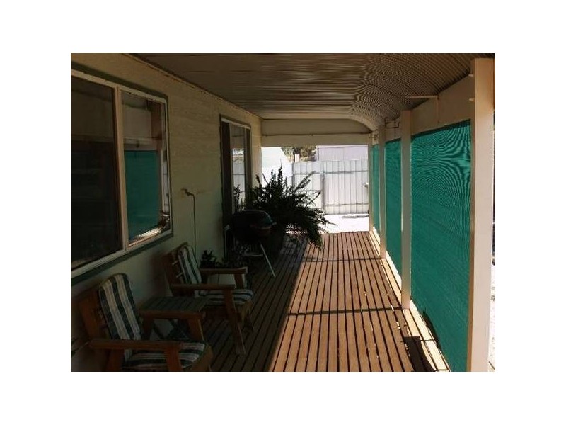 2 Sapphire Street, Morgan SA 5320