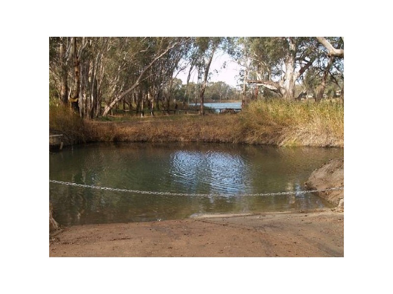 2 Apold Court, Pine Village via, Morgan SA 5320