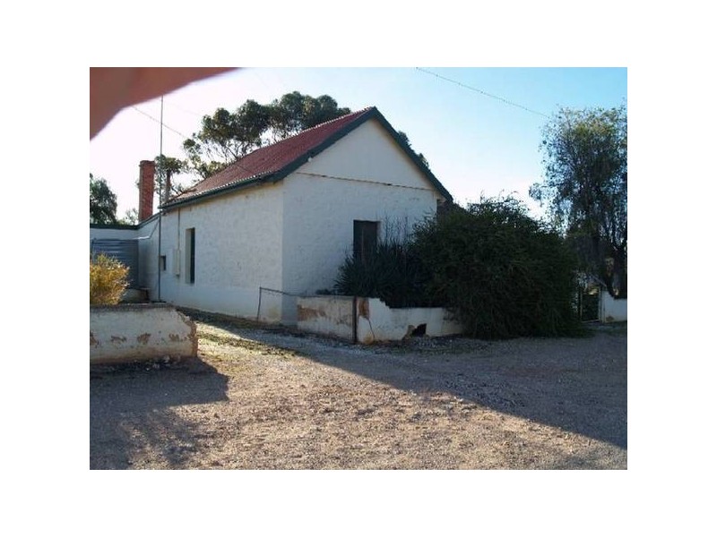 9 Seventh Street, Morgan SA 5320