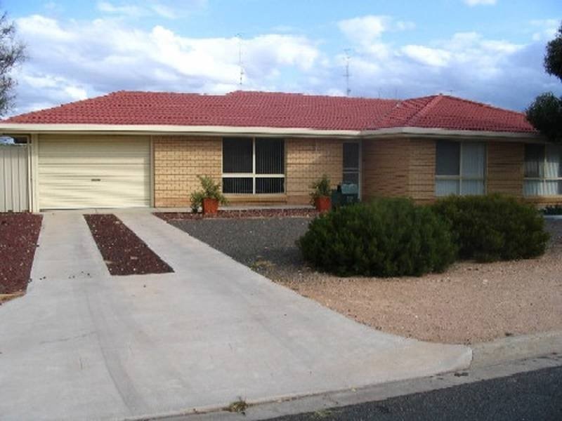 12 McCutcheon Street, Waikerie SA 5330