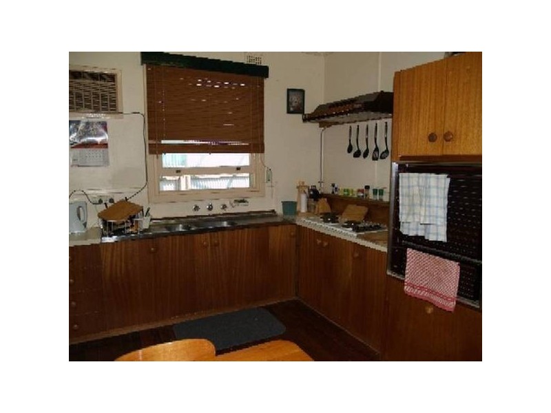 4 Nicol Crescent, Waikerie SA 5330